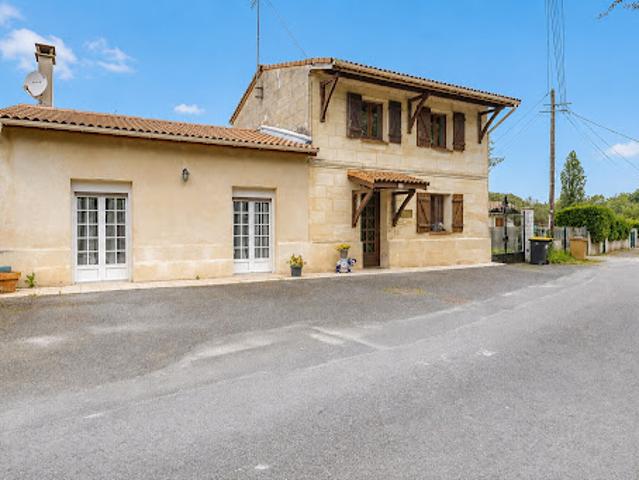 Vente Maison 5 pièces 136 m2 Izon