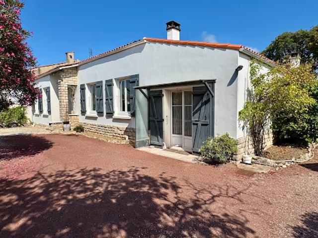 Vente Maison 5 pièces 136 m2 Le Château d'Oléron