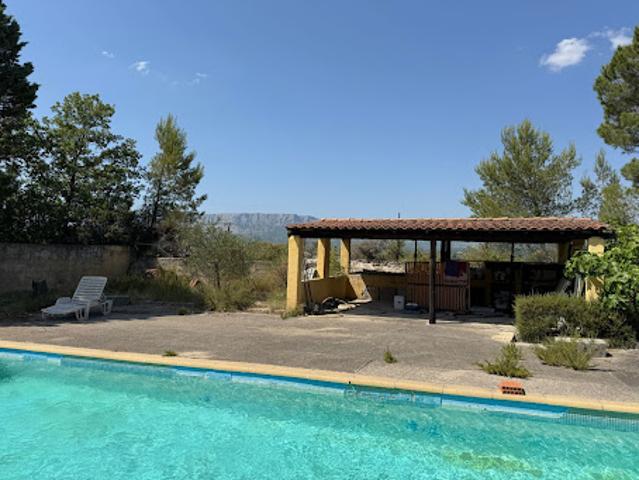 Vente Maison 5 pièces 136 m2 Peynier