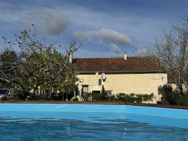 Vente Maison 5 pièces 137 m2 Ponteyraud