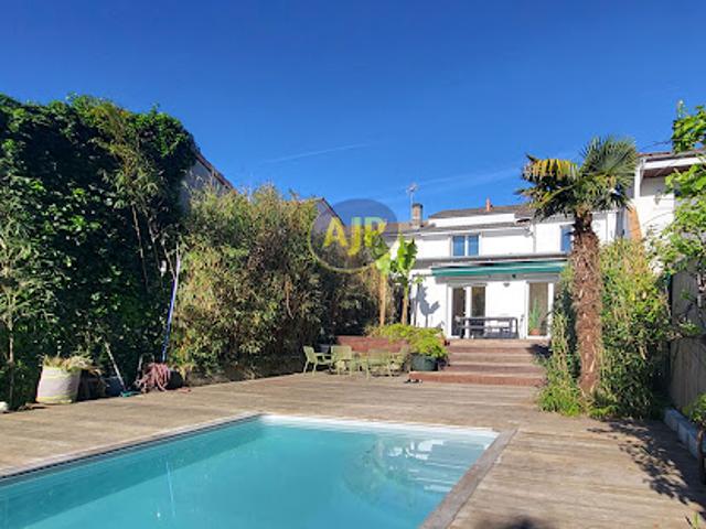 Vente Maison 5 pièces 137 m2 Talence