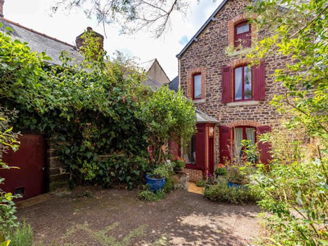 Vente Maison 5 pièces 137.7 m2 Montfort sur Meu