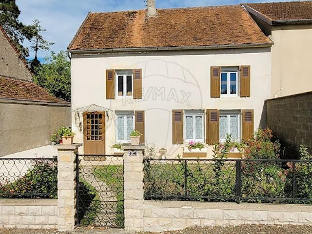 Vente Maison 5 pièces 138 m2 Alligny Cosne