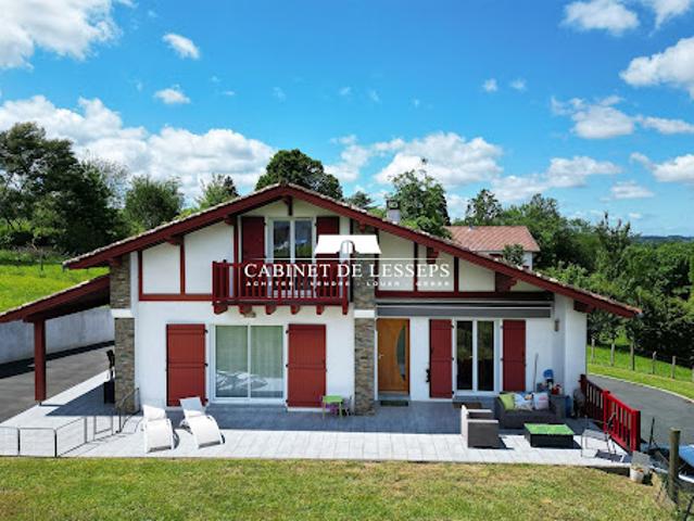 Vente Maison 5 pièces 138 m2 Larressore