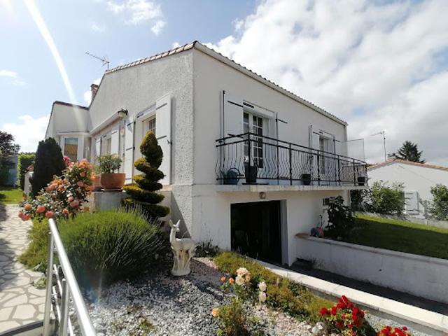 Vente Maison 5 pièces 138 m2 Saint Georges de Didonne