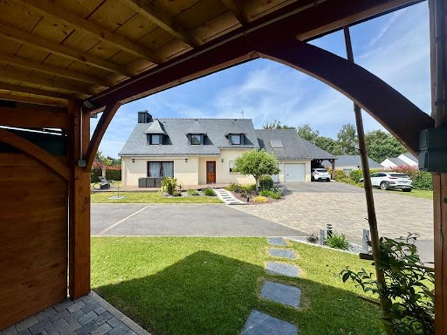 Vente Maison 5 pièces 130 m2 Plumelec