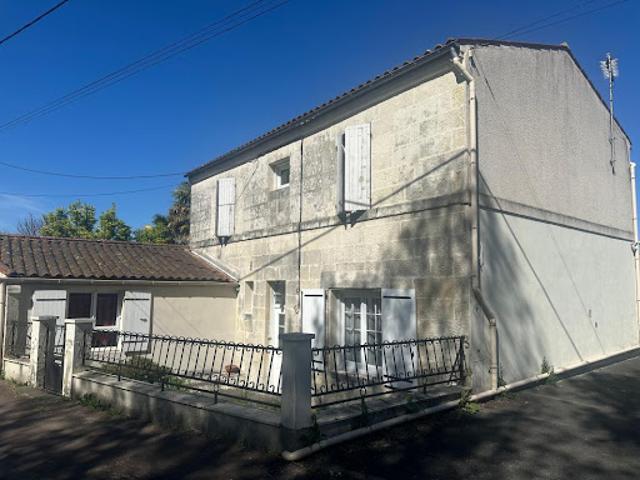 Vente Maison 5 pièces 130 m2 Saintes