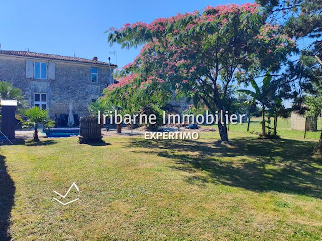 Vente Maison 5 pièces 130 m2 Saintes