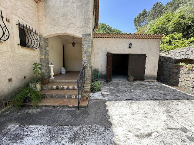 Vente Maison 5 pièces 130 m2 Solliès Ville