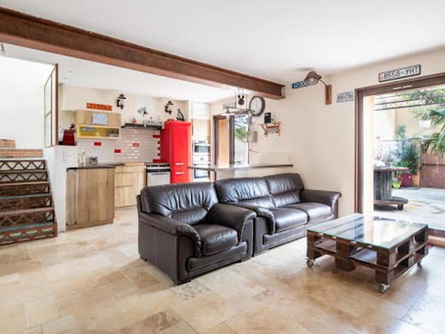 Vente Propriété 5 pièces 130 m2 Vitrolles