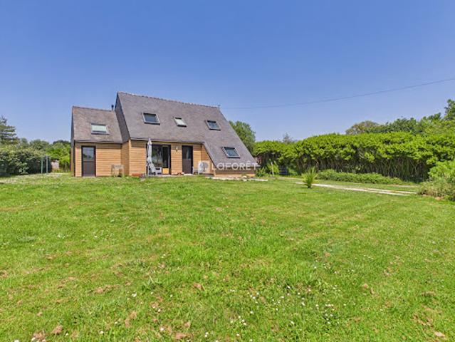 Vente Maison 5 pièces 131 m2 Tréogat