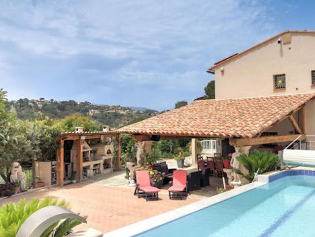 Vente Maison 5 pièces 131.69 m2 Nice