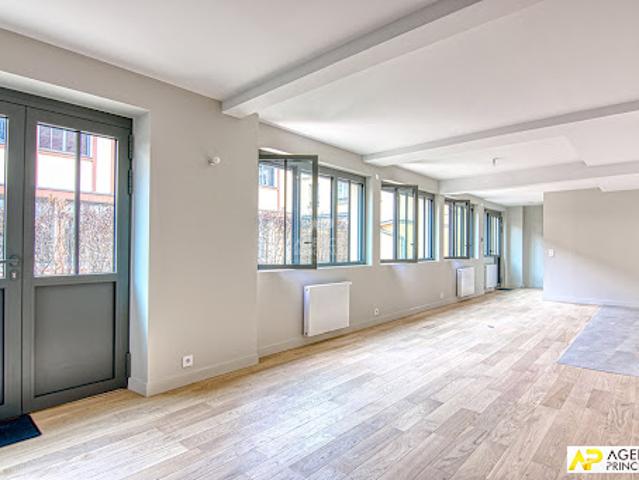 Vente Maison 5 pièces 131.6 m2 Versailles