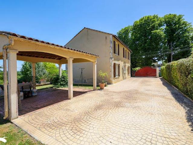 Vente Maison 5 pièces 132 m2 Mosnac Saint Simeux