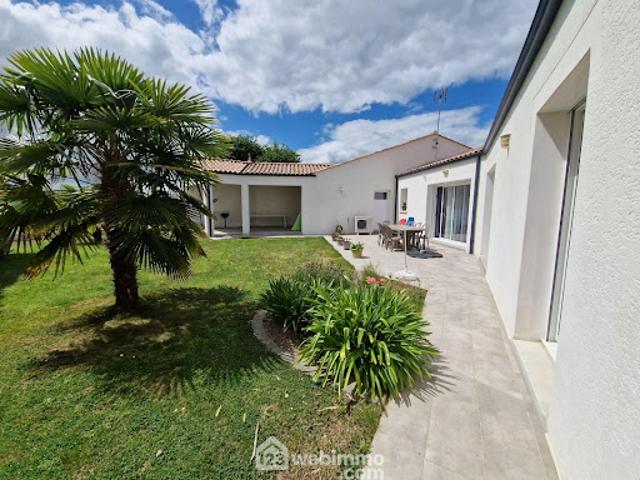 Vente Maison 5 pièces 132 m2 Moutiers les Mauxfaits