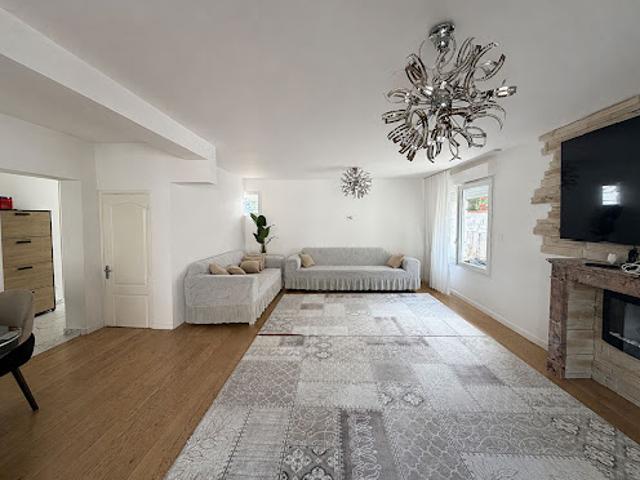 Vente Maison 5 pièces 132 m2 Rochefort
