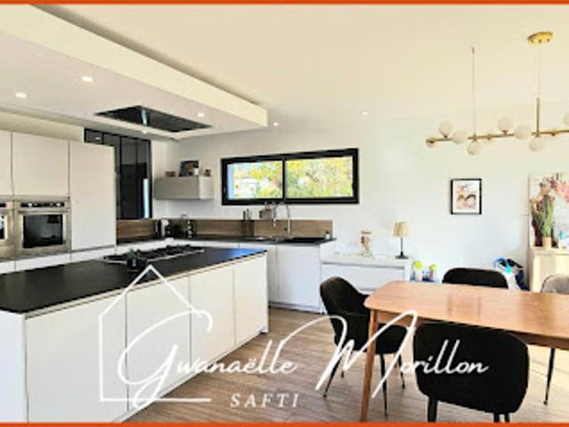 Vente Maison 5 pièces 133 m2 Beychac et Caillau