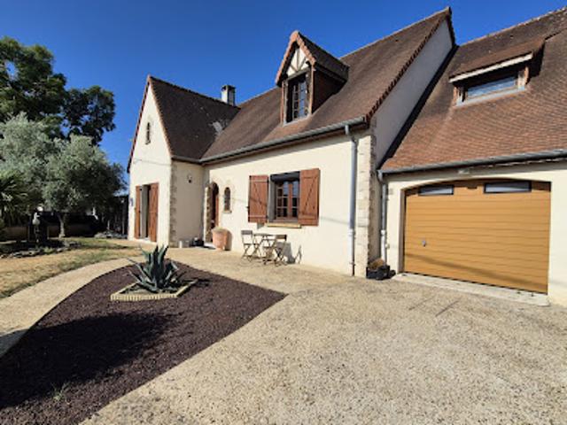 Vente Maison 5 pièces 133 m2 La Suze sur Sarthe