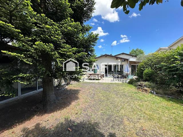 Vente Maison 5 pièces 133 m2 Saint Médard en Jalles