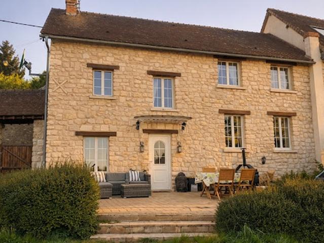 Vente Maison 5 pièces 133 m2 Saint Pierre de Bailleul
