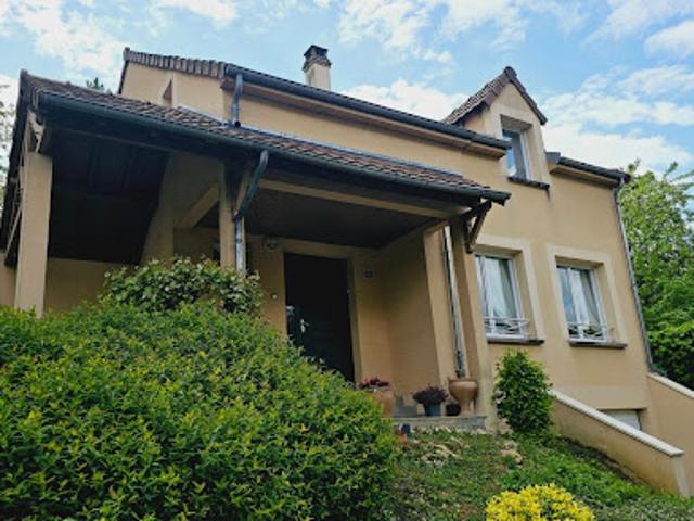 Vente Maison 5 pièces 133.1 m2 Bourges
