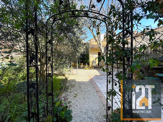 Vente Maison 5 pièces 144 m2 Nimes