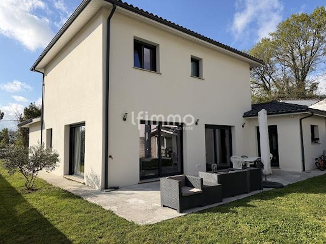 Vente Maison 5 pièces 144 m2 Bassens