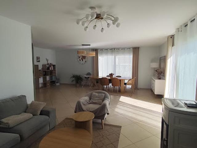 Vente Maison 5 pièces 144 m2 Saintes