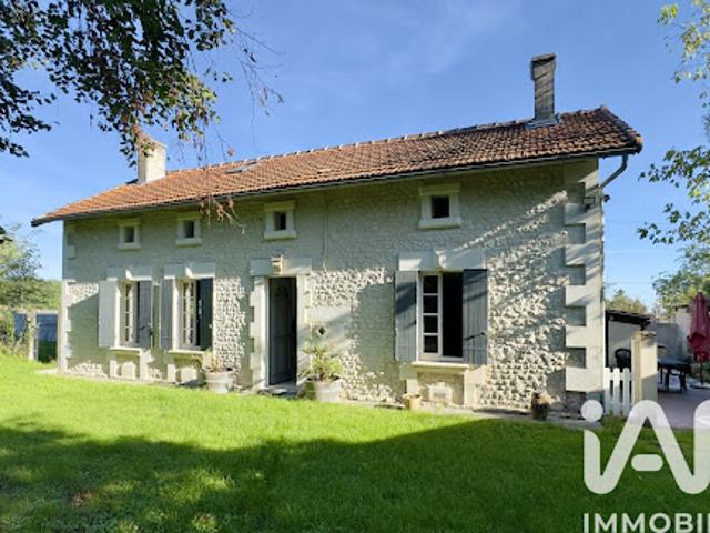 Vente Maison 5 pièces 145 m2 Condéon