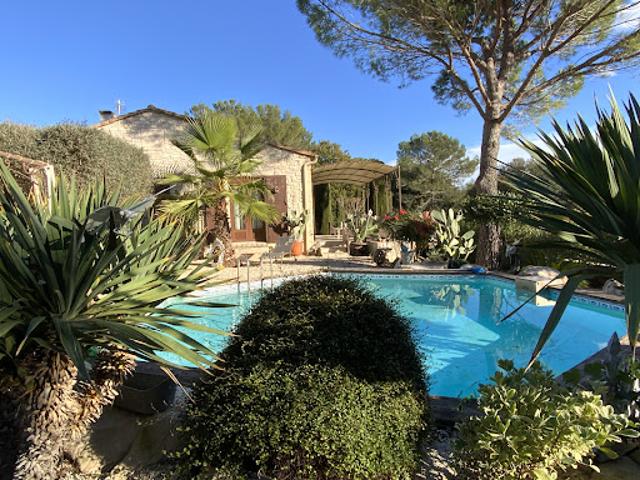 Vente Maison 5 pièces 145 m2 Uzès