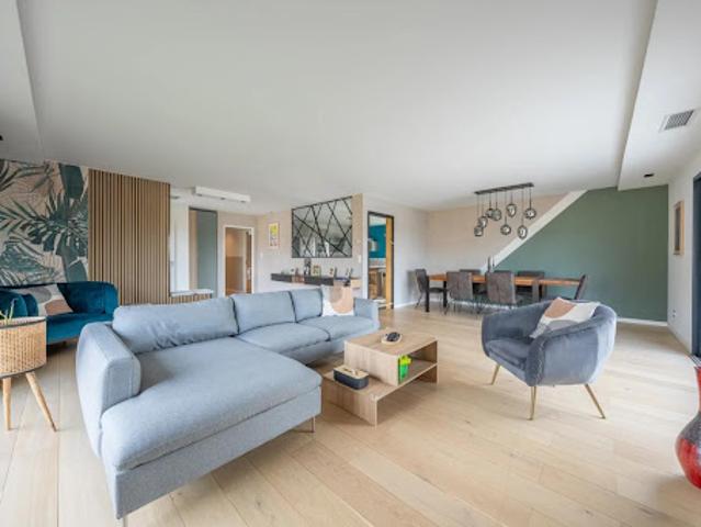 Vente Maison 5 pièces 146 m2 Ambares et lagrave