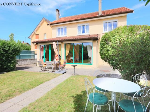 Vente Maison 5 pièces 146 m2 Jayat