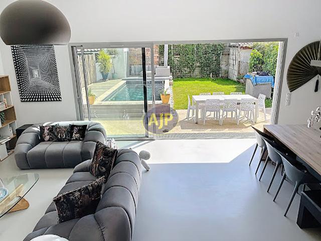 Vente Maison 5 pièces 147 m2 Talence