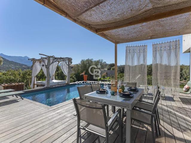 Vente Maison 5 pièces 148.13 m2 Palasca