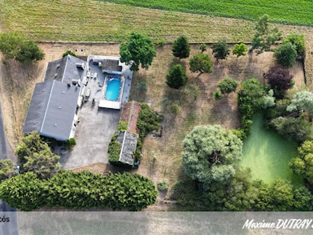 Vente Maison 5 pièces 140 m2 Monnaie