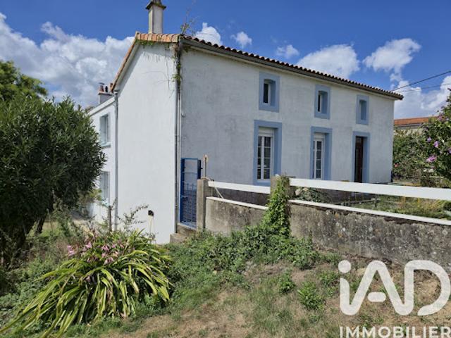 Vente Maison 5 pièces 140 m2 Moncoutant