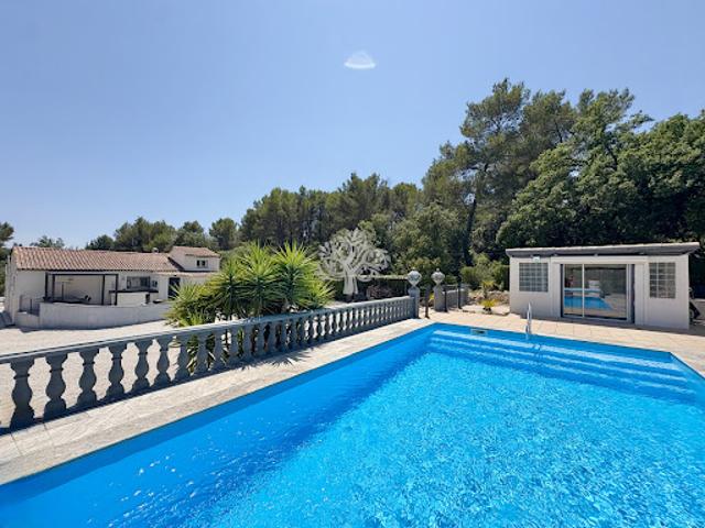 Vente Maison 5 pièces 140 m2 Evenos