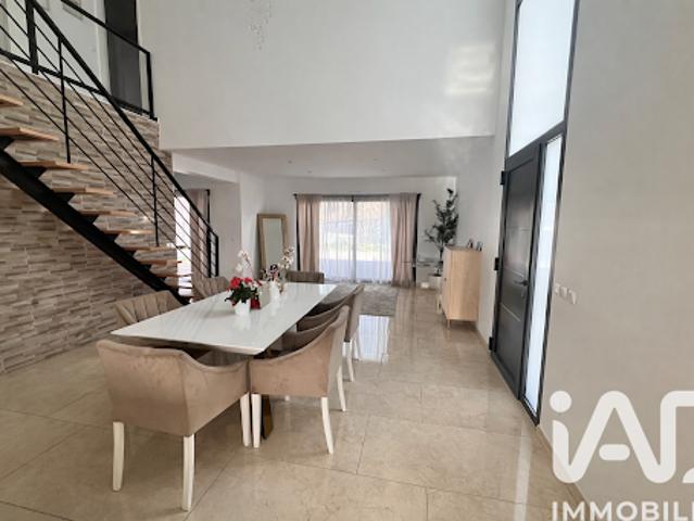Vente Maison 5 pièces 140 m2 Saint Médard en Jalles