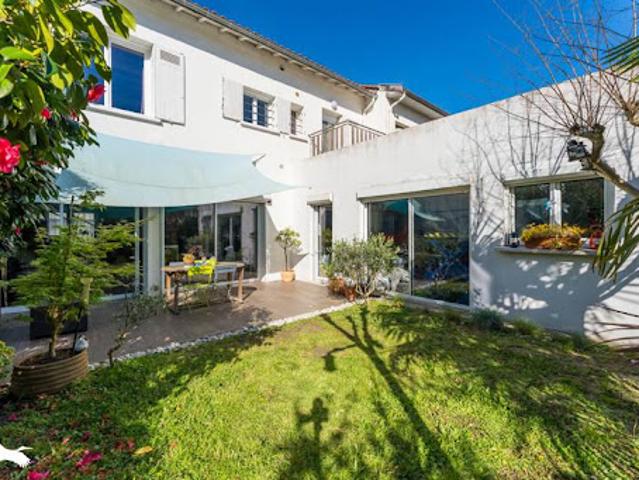 Vente Maison 5 pièces 140 m2 Talence