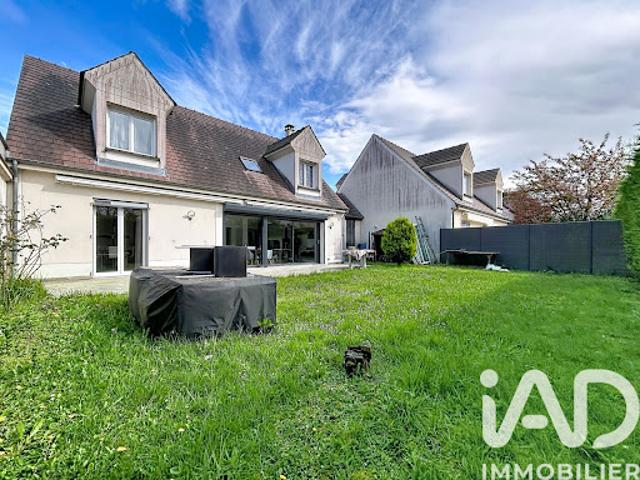 Vente Maison 5 pièces 141 m2 Bussy Saint Georges