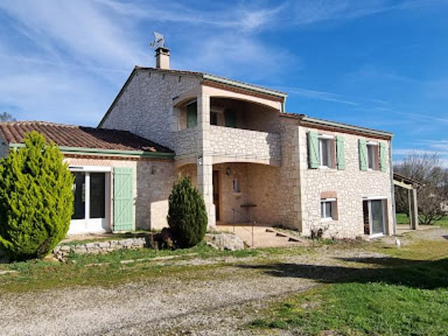 Vente Maison 5 pièces 142 m2 Nontron
