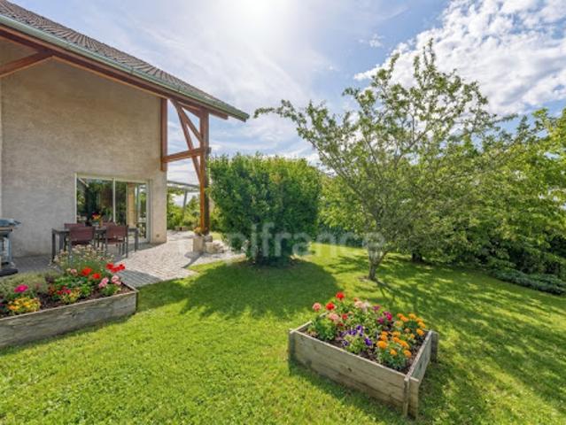 Vente Maison 5 pièces 142 m2 Challex