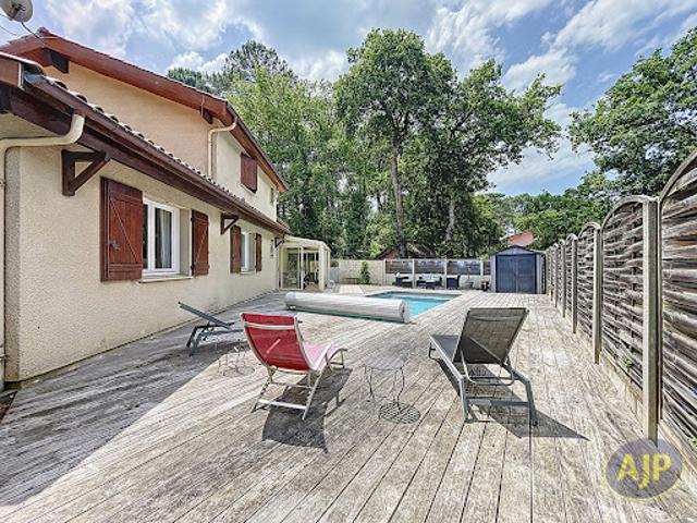 Vente Maison 5 pièces 142 m2 Gujan Mestras