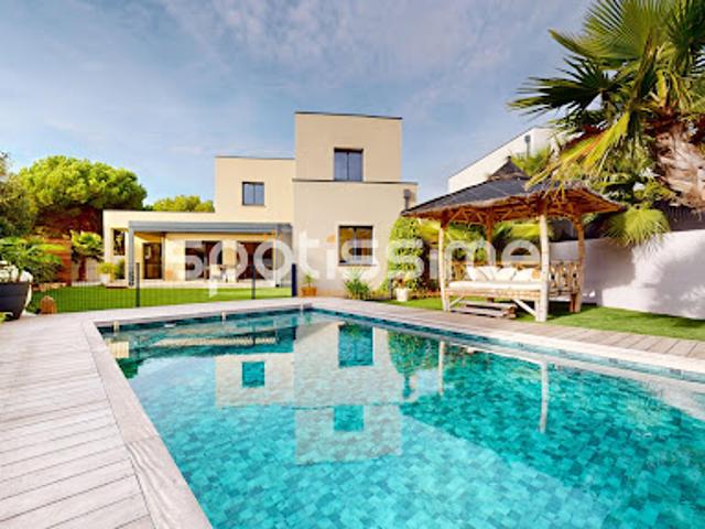 Vente Maison 5 pièces 142 m2 Grau d'Agde