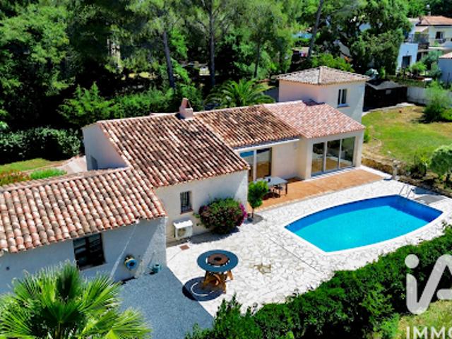 Vente Maison 5 pièces 142 m2 Saint raphael