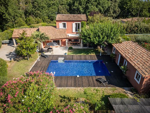 Vente Maison 5 pièces 143 m2 Néoules