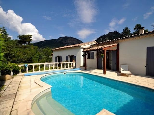 Vente Maison 5 pièces 143 m2 Castellane