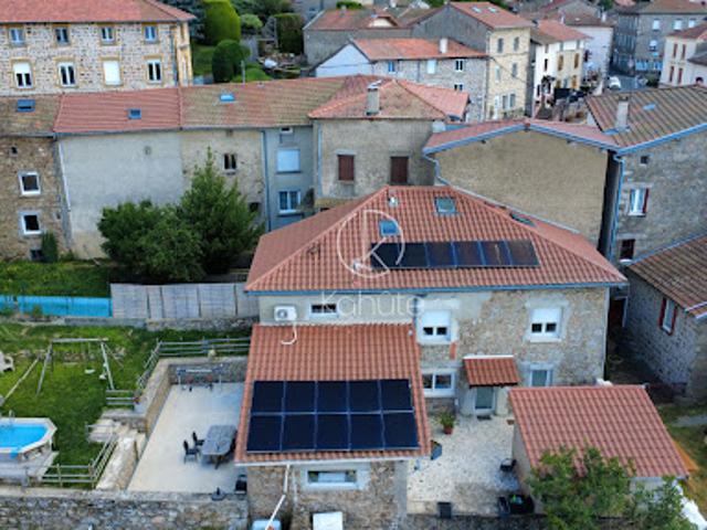 Vente Maison 5 pièces 143 m2 Saint Forgeux