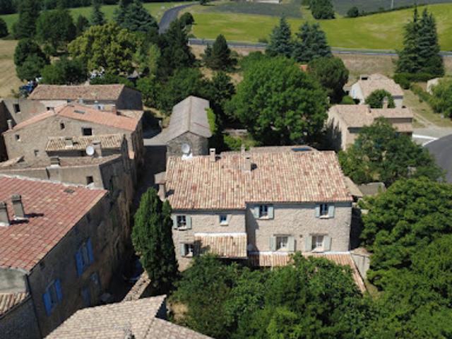 Vente Maison 5 pièces 143 m2 Saint Trinit