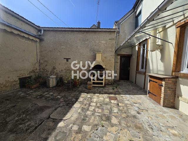Vente Maison 5 pièces 143.73 m2 Tousson